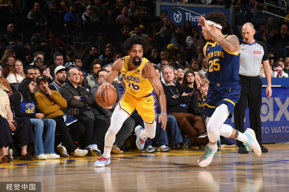 马刺队凭借 马刺队凭借