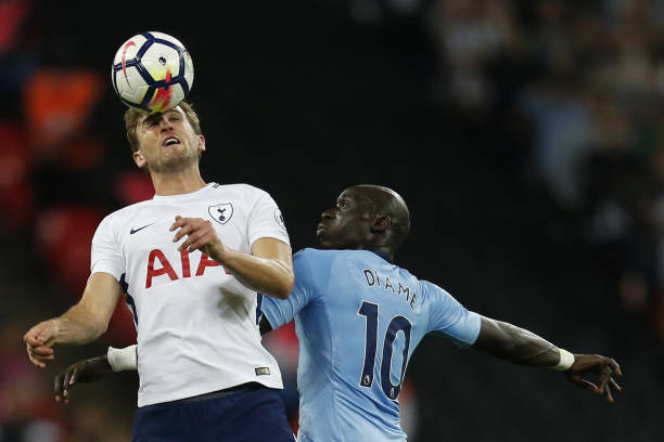 在小球门比 在小球门比