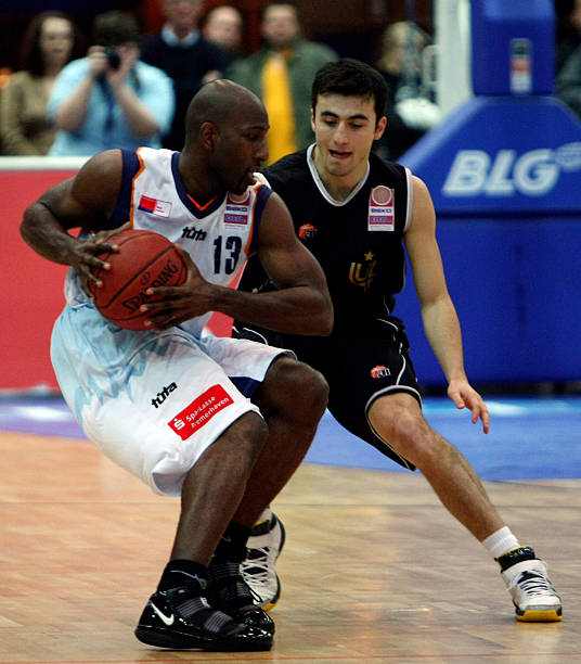 涌入现场 涌入现场